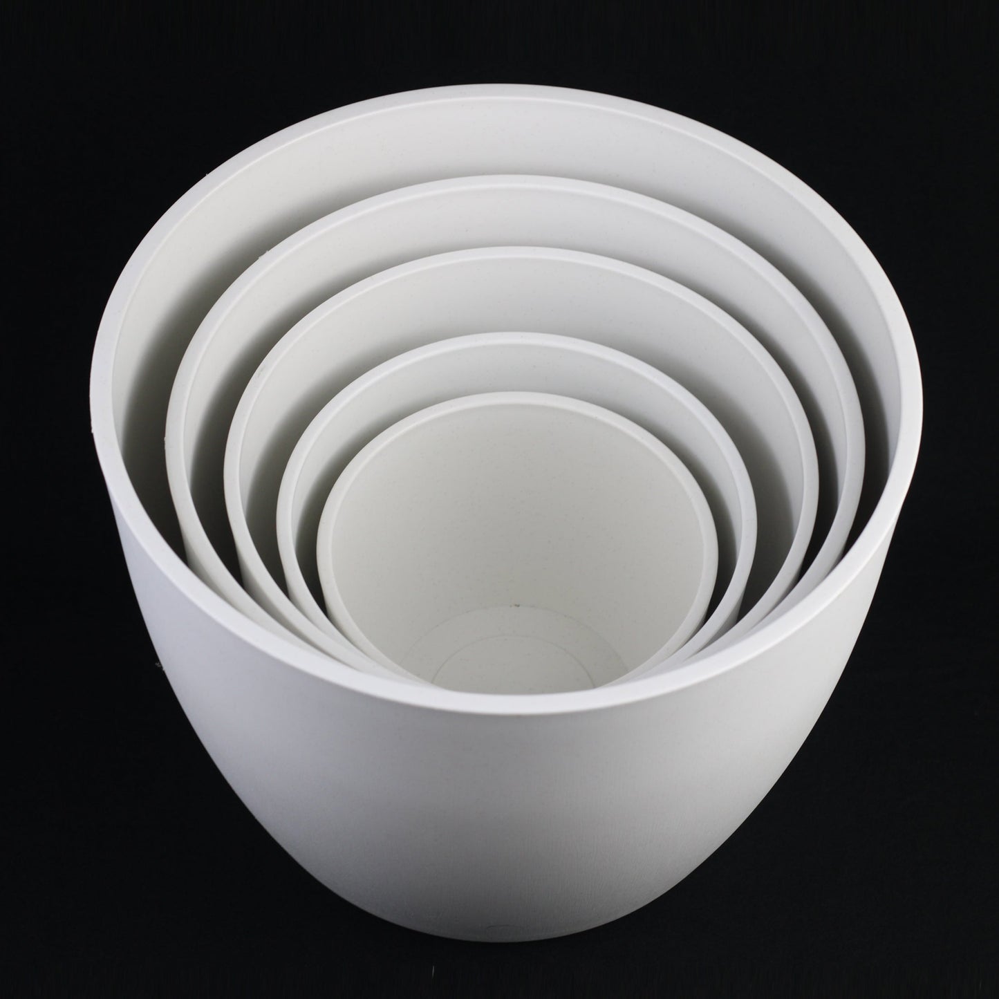 5-Piece White Plastic Planter Pot Set – Modern Round Design