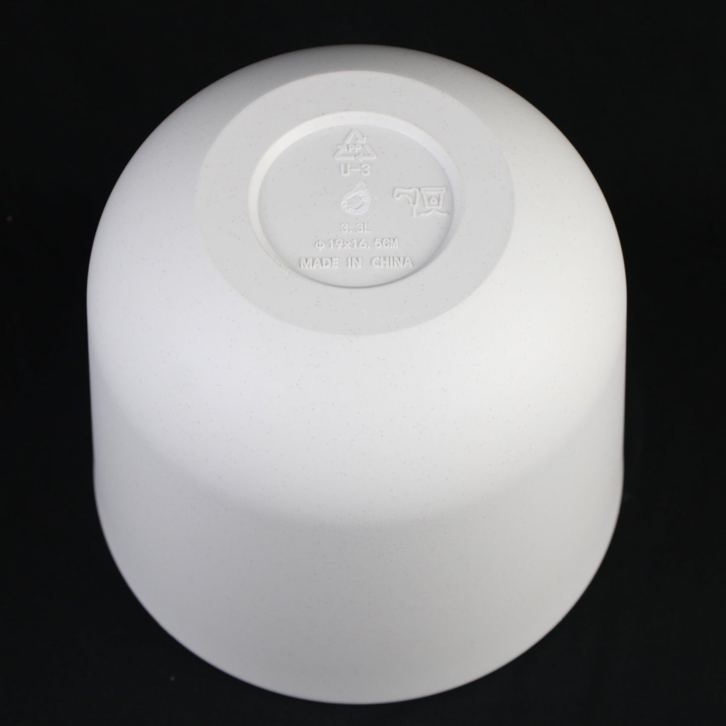 4-Piece White Plastic Round Planter Pot Set – Minimalist Modern Design